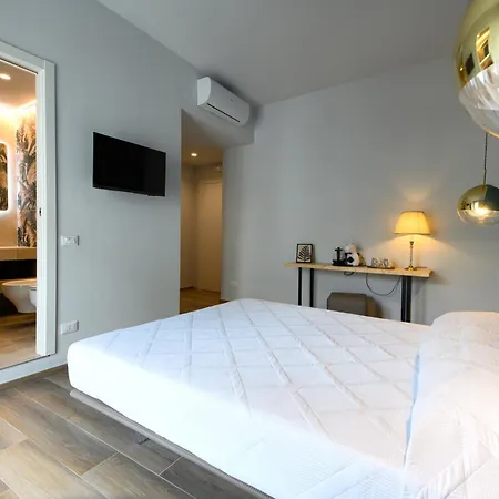 ゲストハウス Bianca Elegance ラ・スペツィア