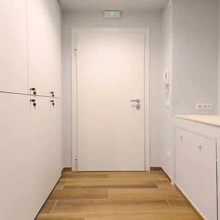 ゲストハウス Bianca Elegance ラ・スペツィア