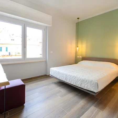 Bianca Elegance ラ・スペツィア