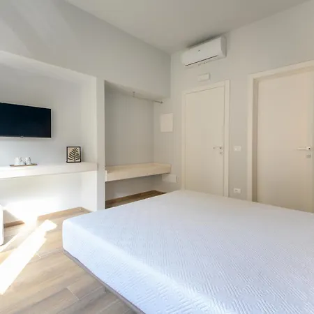 ゲストハウス Bianca Elegance ラ・スペツィア